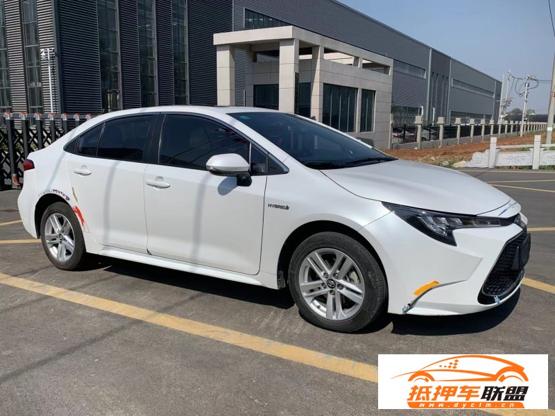  20年豐田雷凌轎車 