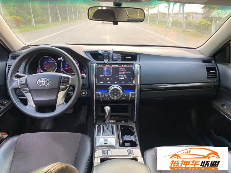  15年豐田銳志轎車 