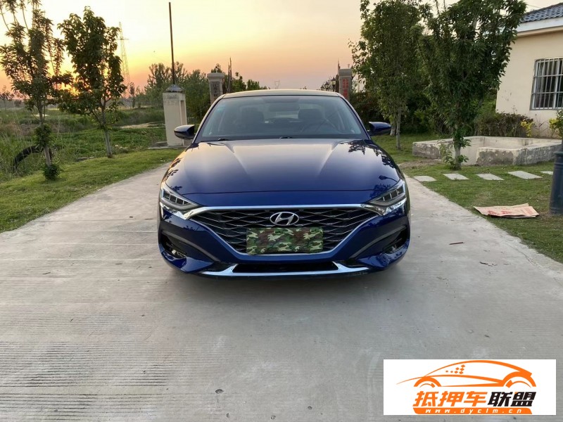  19年現(xiàn)代菲斯塔轎車 