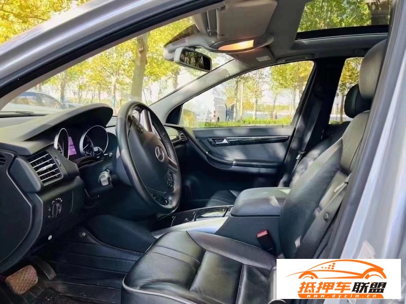  18年奔馳R轎車 