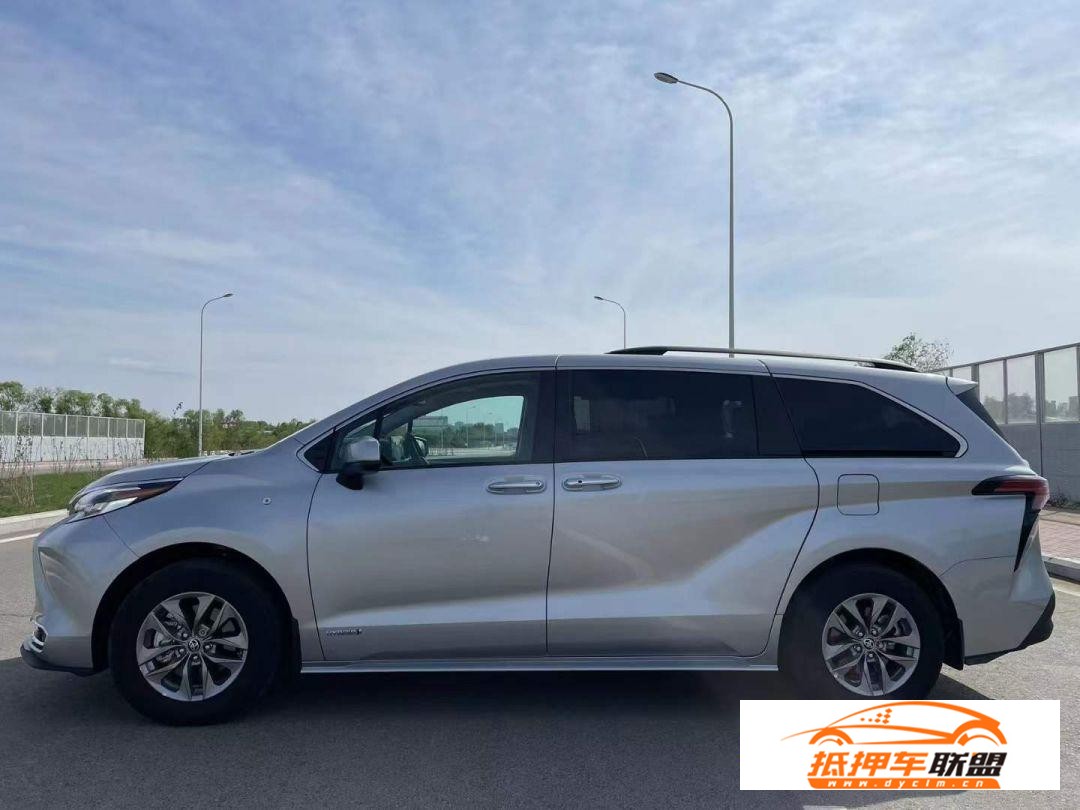 豐田 Sienna(進(jìn)口)[塞納] 2021款 Sienna(進(jìn)口) 2.5L 油電混合 四驅(qū) XL