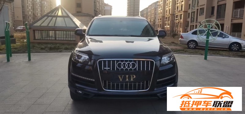  14年奧迪Q7轎車 