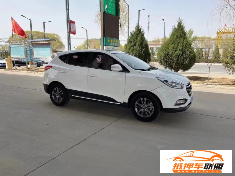  17年現(xiàn)代ix35轎車 