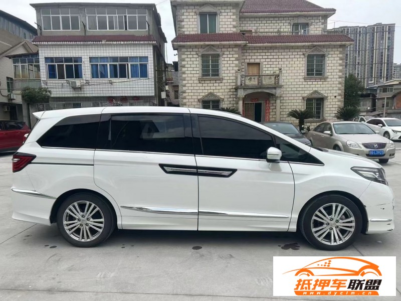  19年本田艾力紳MPV 
