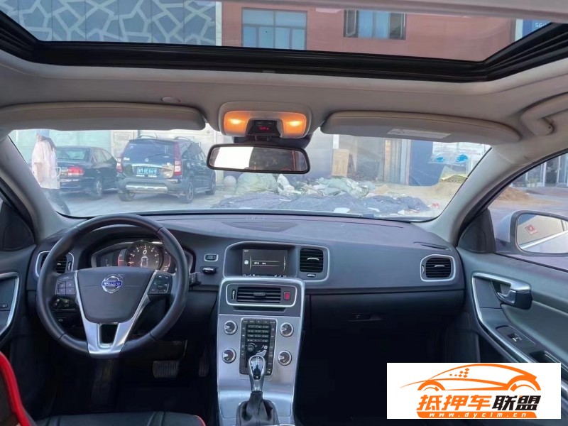  16年沃爾沃S60轎車 