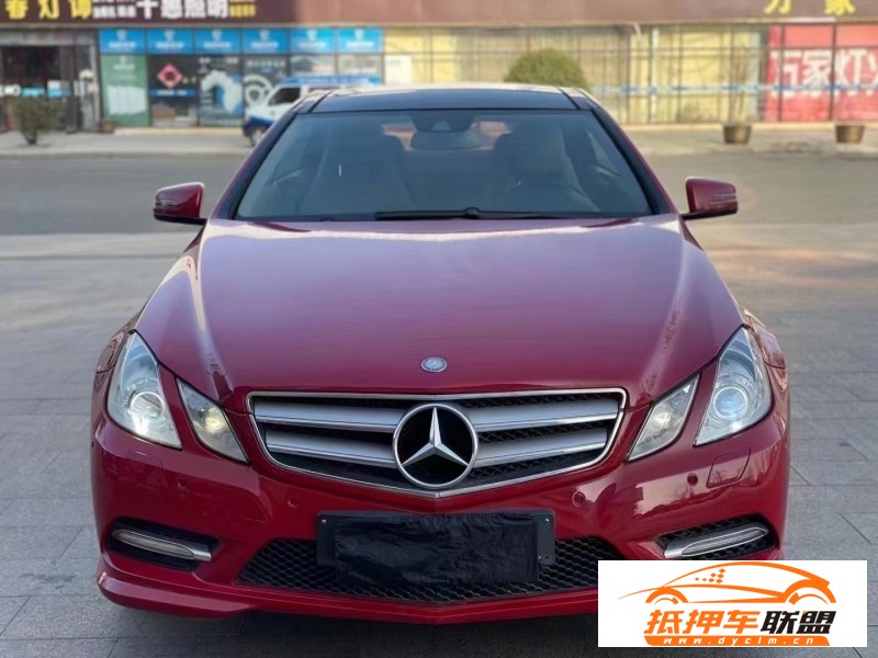  12年奔馳E轎車 