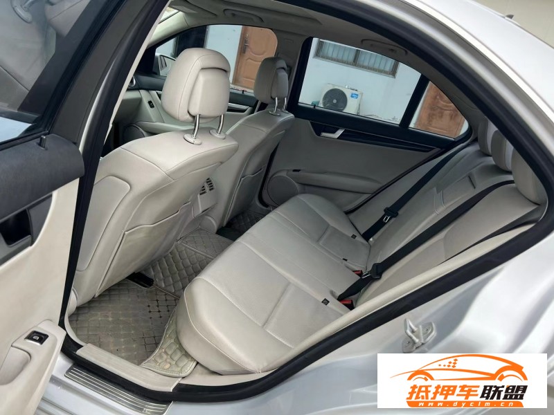  12年奔馳C轎車 