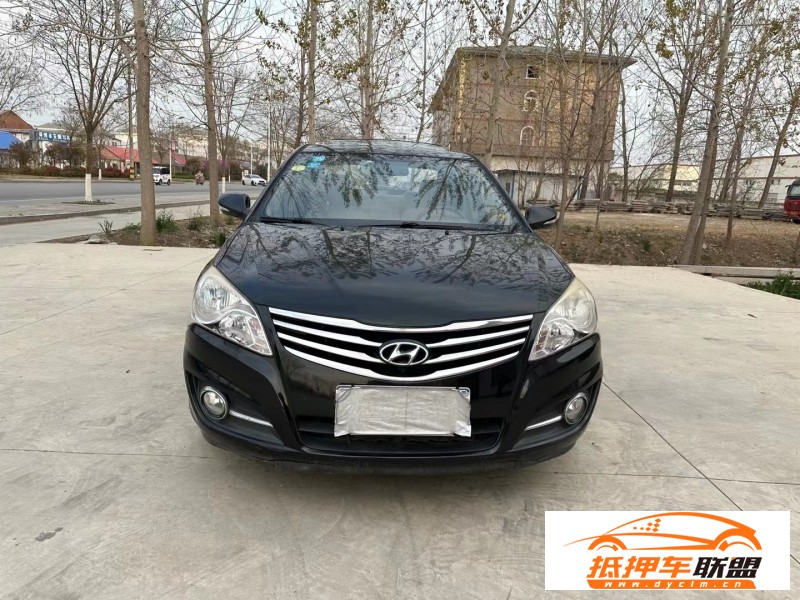  12年現(xiàn)代悅動轎車 