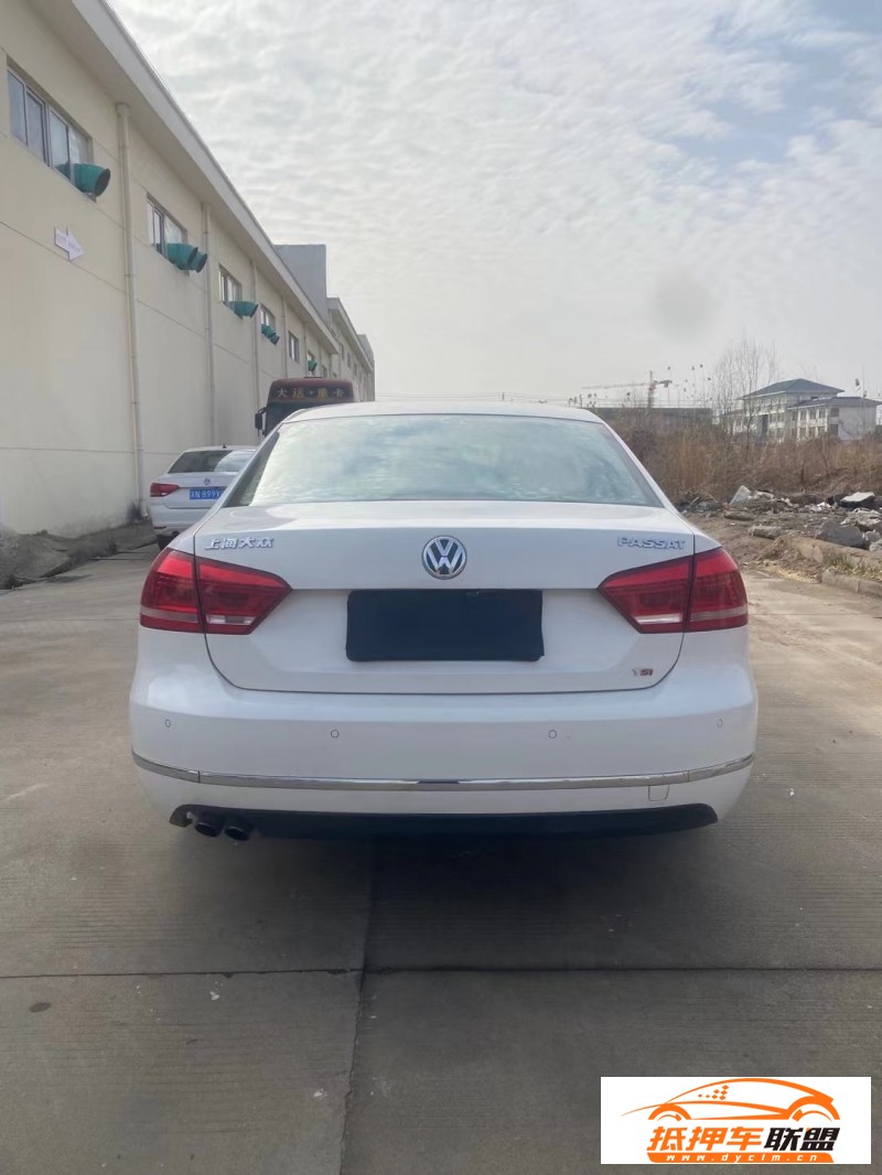  14年大眾帕薩特轎車 