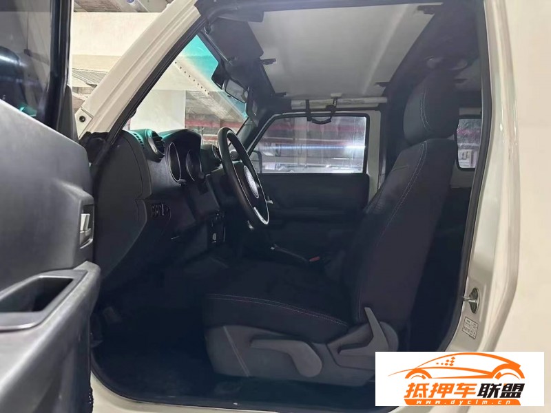  16年北京BJ40轎車 