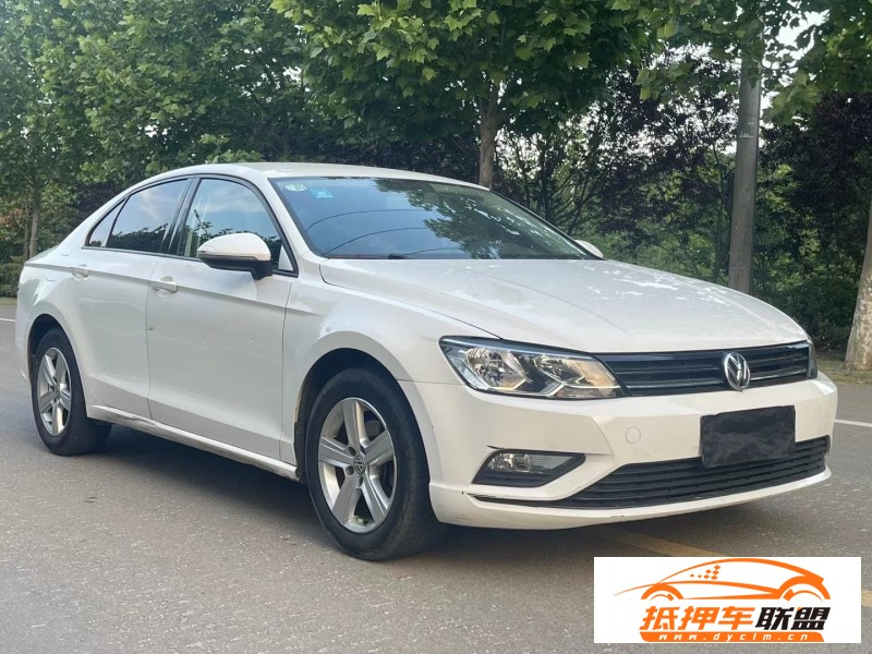  18年大眾凌渡轎車 
