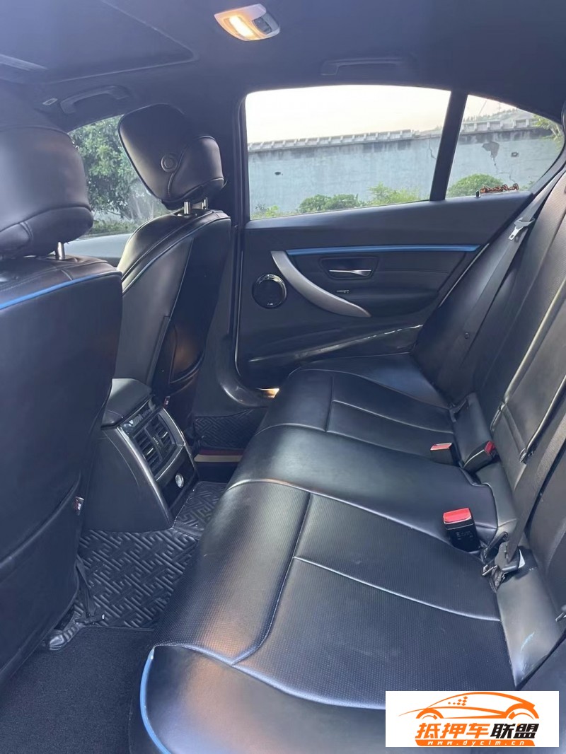  19年寶馬3系轎車(chē) 