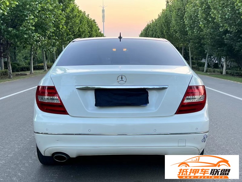  12年奔馳C級轎車 