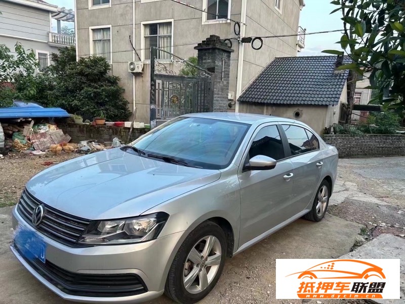  18年大眾朗逸轎車 