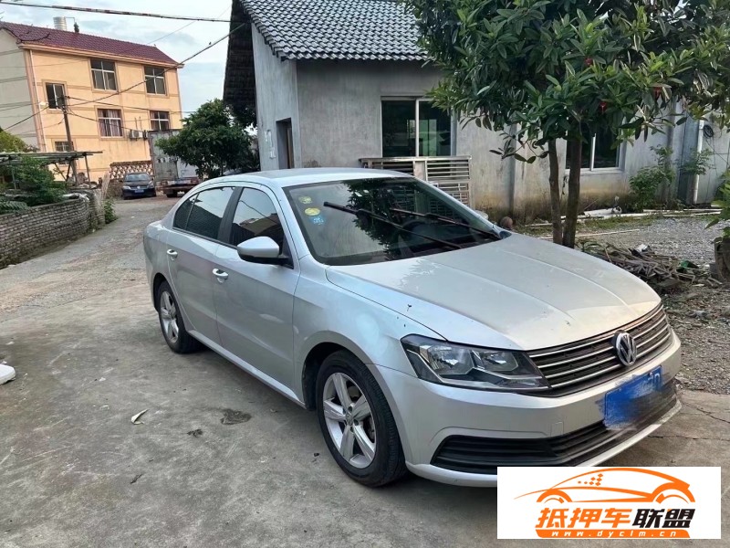  18年大眾朗逸轎車 