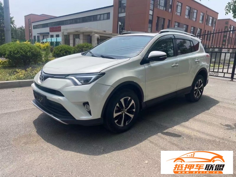  19年豐田RAV4轎車 