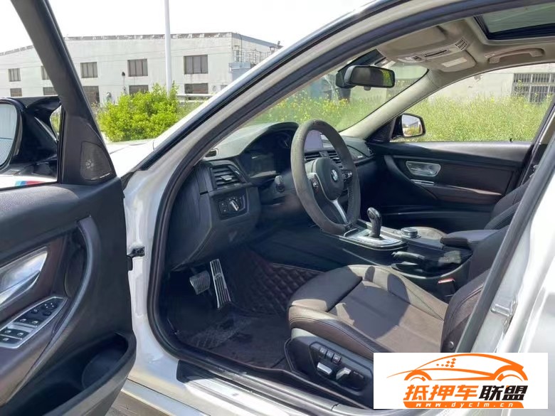  18年寶馬3系轎車 