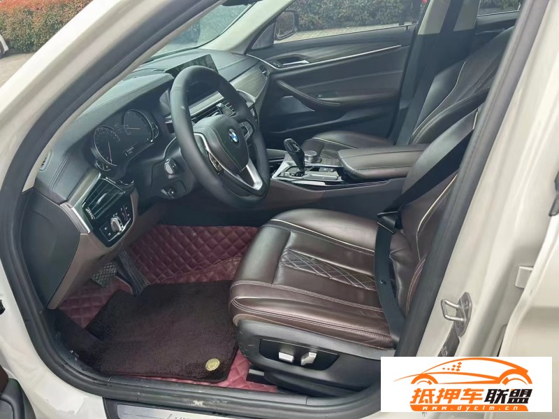  18年寶馬5系轎車 