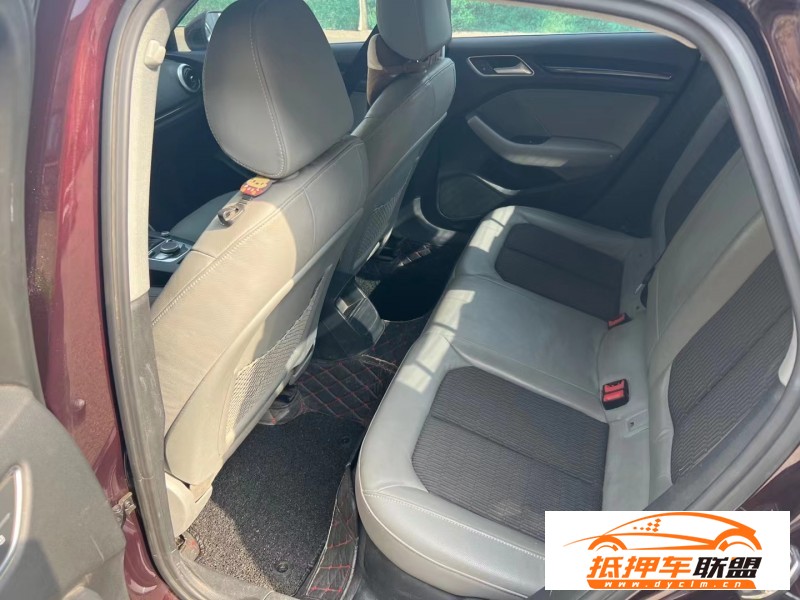 17年奧迪A3轎車 
