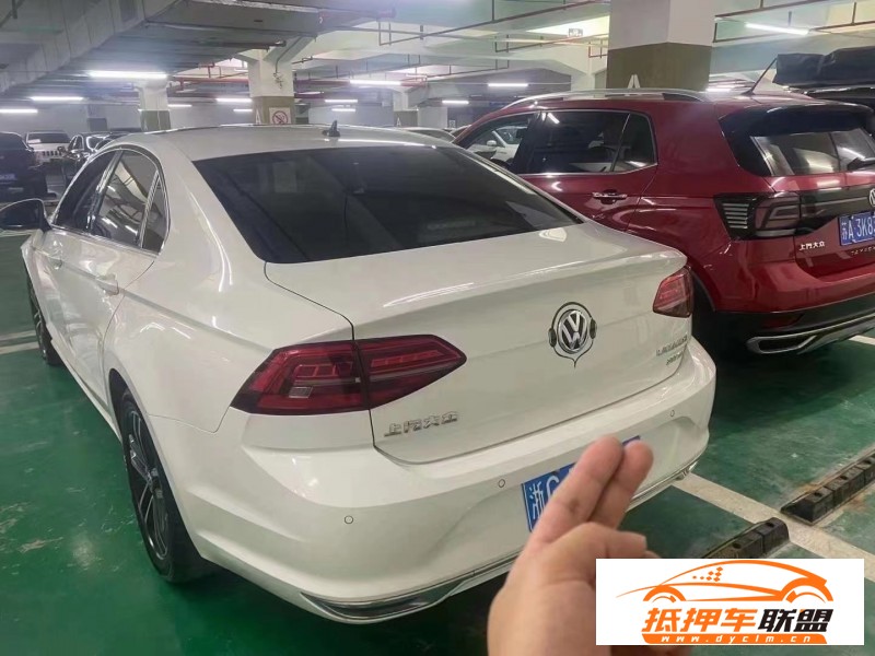  19年大眾凌渡轎車 