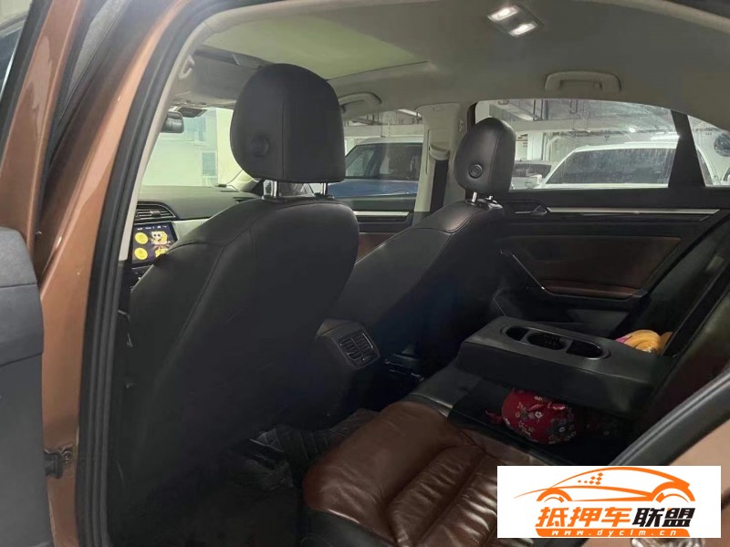  16年大眾凌渡轎車 