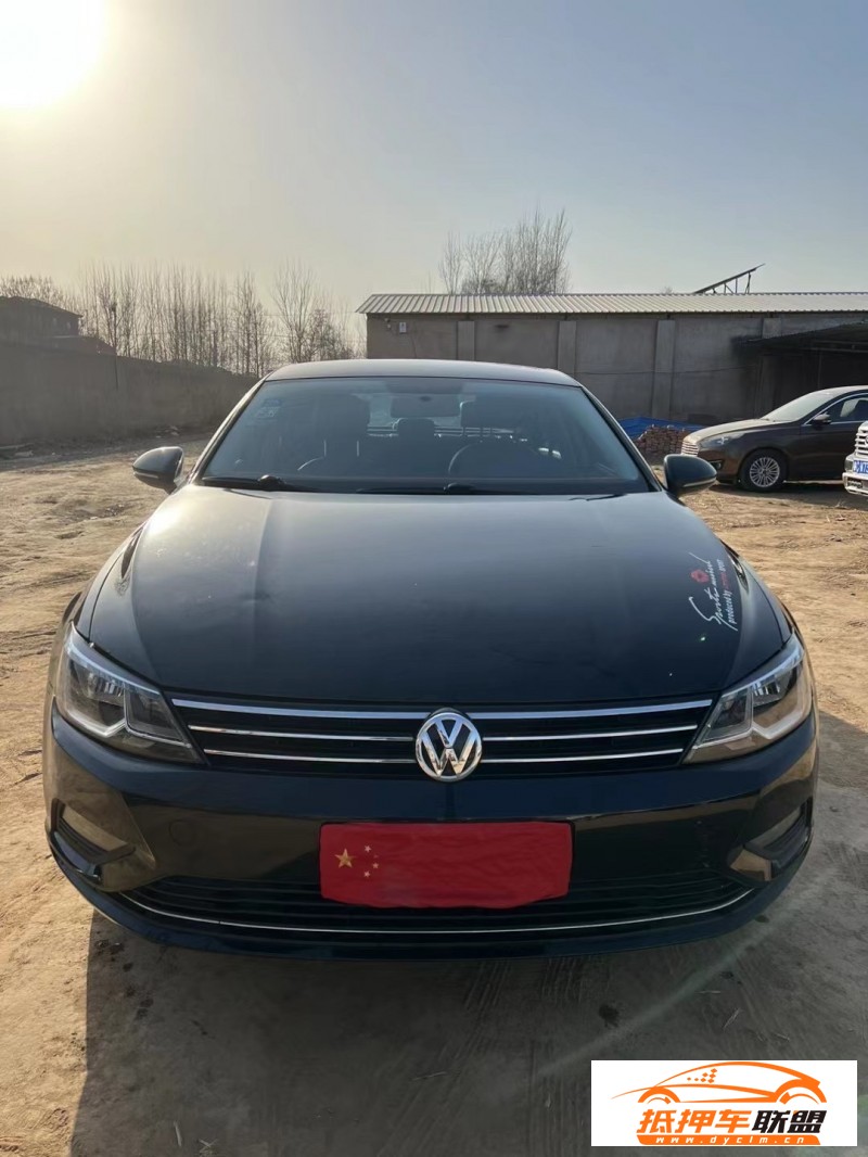  15年大眾凌渡轎車 