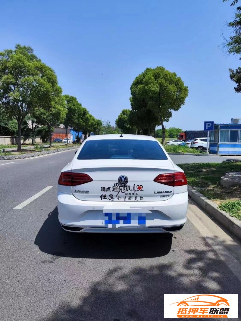  19年大眾凌渡轎車 