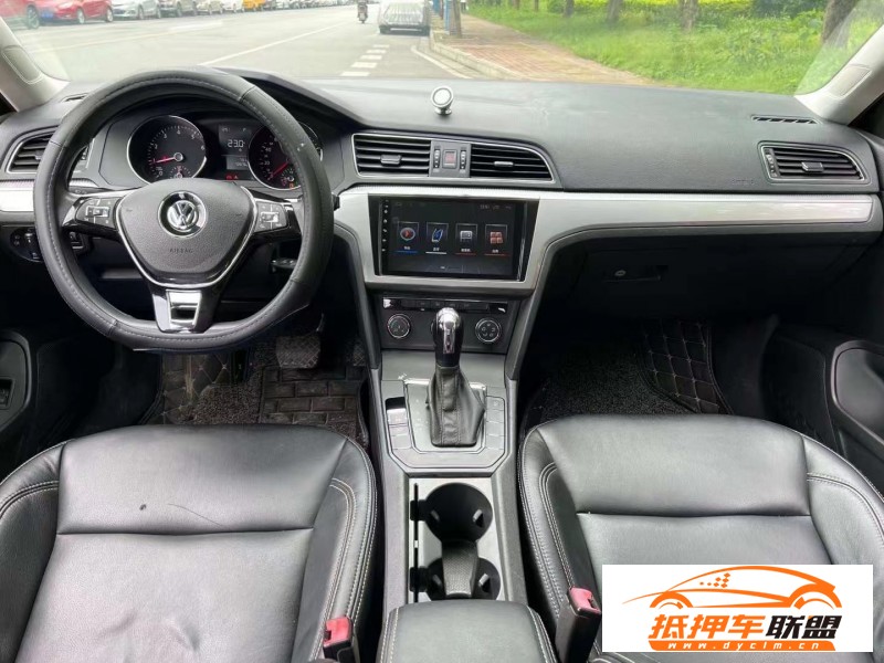  16年大眾凌渡轎車 