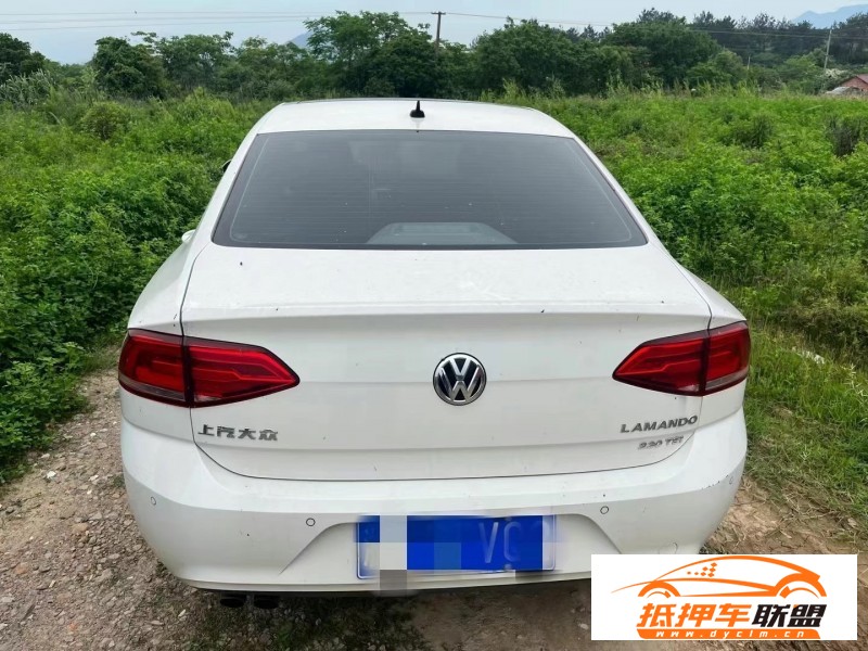  18年大眾凌渡轎車 