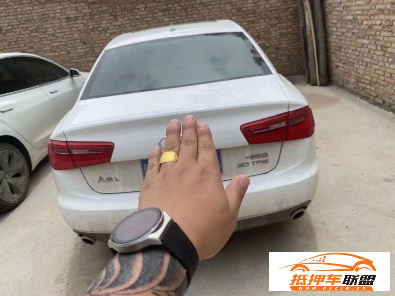  16年奧迪A6轎車 