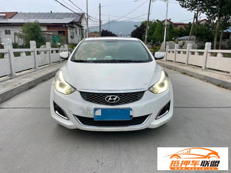  16年現(xiàn)代朗動(dòng)轎車 
