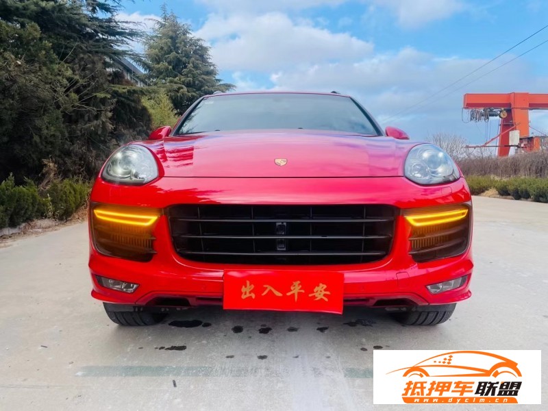  17年保時(shí)捷卡宴轎車(chē) 