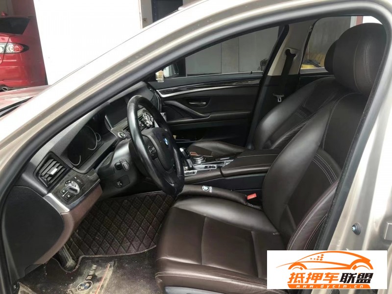  16年寶馬5系轎車 
