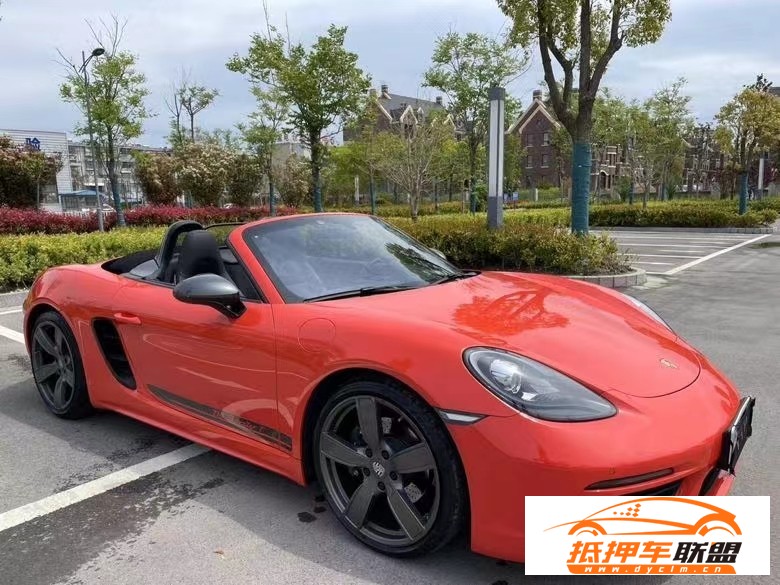  20年保時捷718轎車 