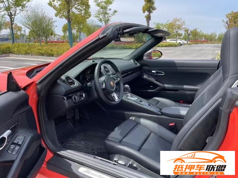  20年保時捷718轎車 
