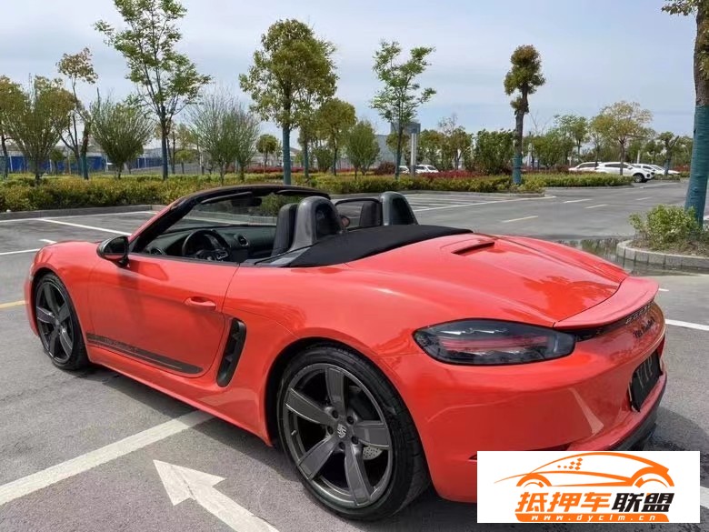  20年保時捷718轎車 