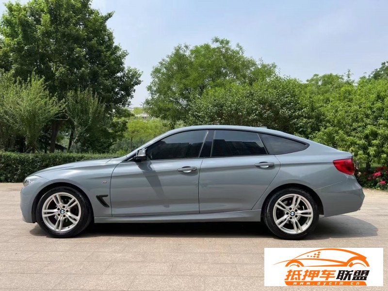  17年寶馬3系GT轎車 