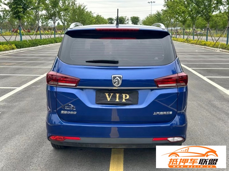  18年寶駿寶駿360SUV 
