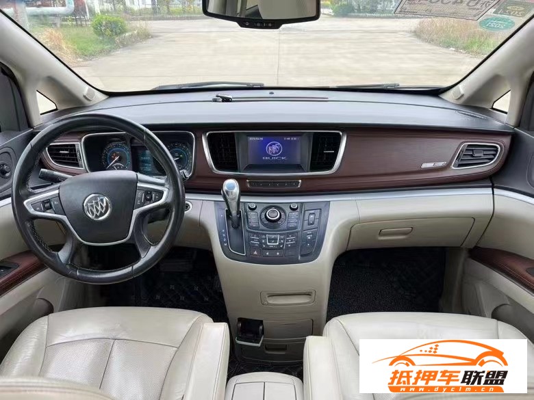  16年別克GL8SUV 