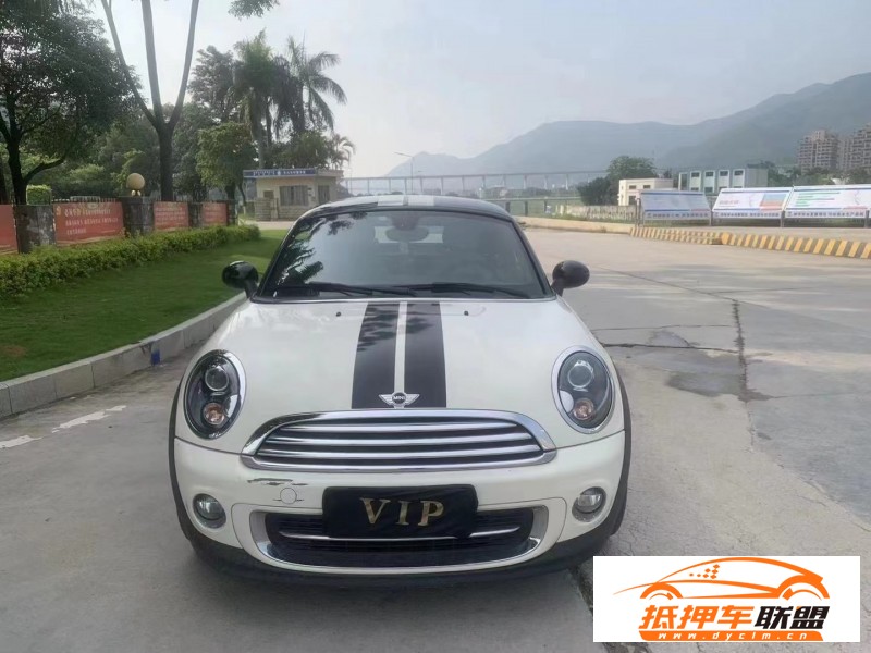  14年寶馬MINI轎車 