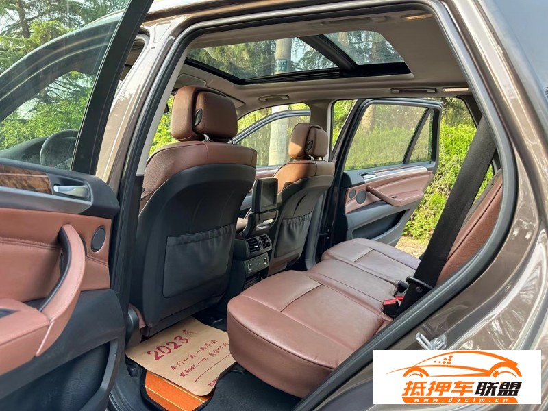  13年寶馬X5轎車 