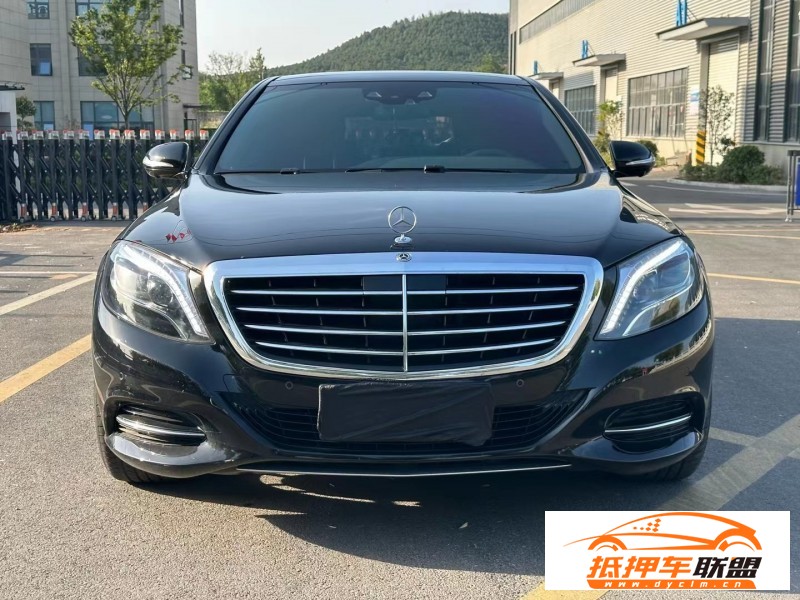  17年奔馳S轎車 