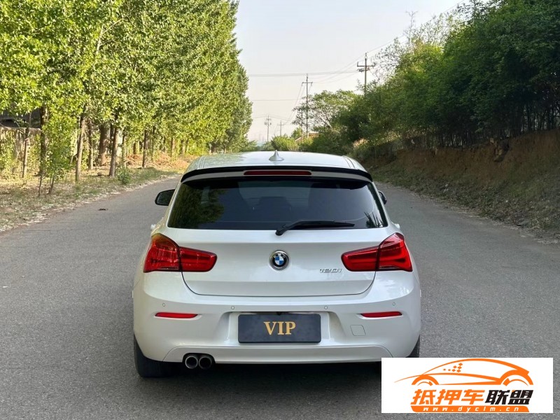  17年寶馬1系轎車(chē) 