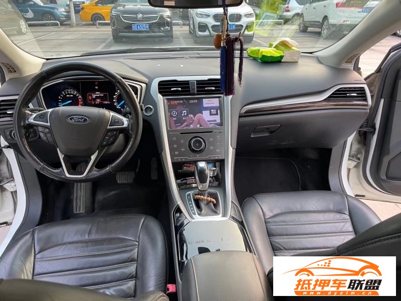  13年福特蒙迪歐轎車 