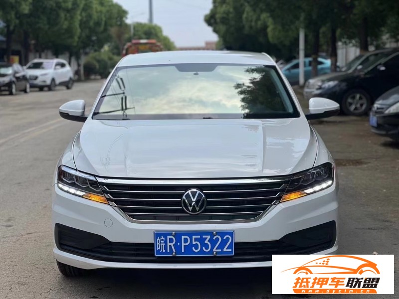  22年大眾朗逸轎車 