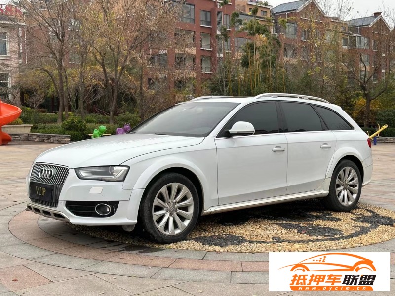  12年奧迪A4轎車 