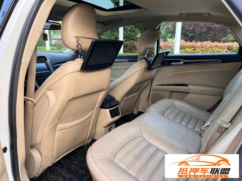  15年福特蒙迪歐轎車 