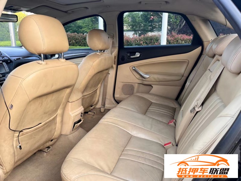  10年福特蒙迪歐-致勝轎車 