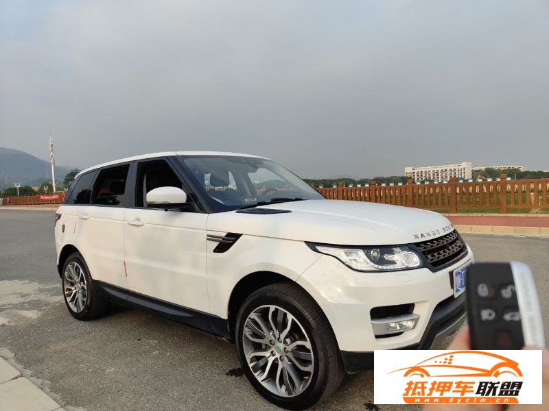  18年路虎攬勝運(yùn)動(dòng)轎車 