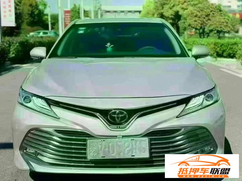  18年豐田凱美瑞轎車 